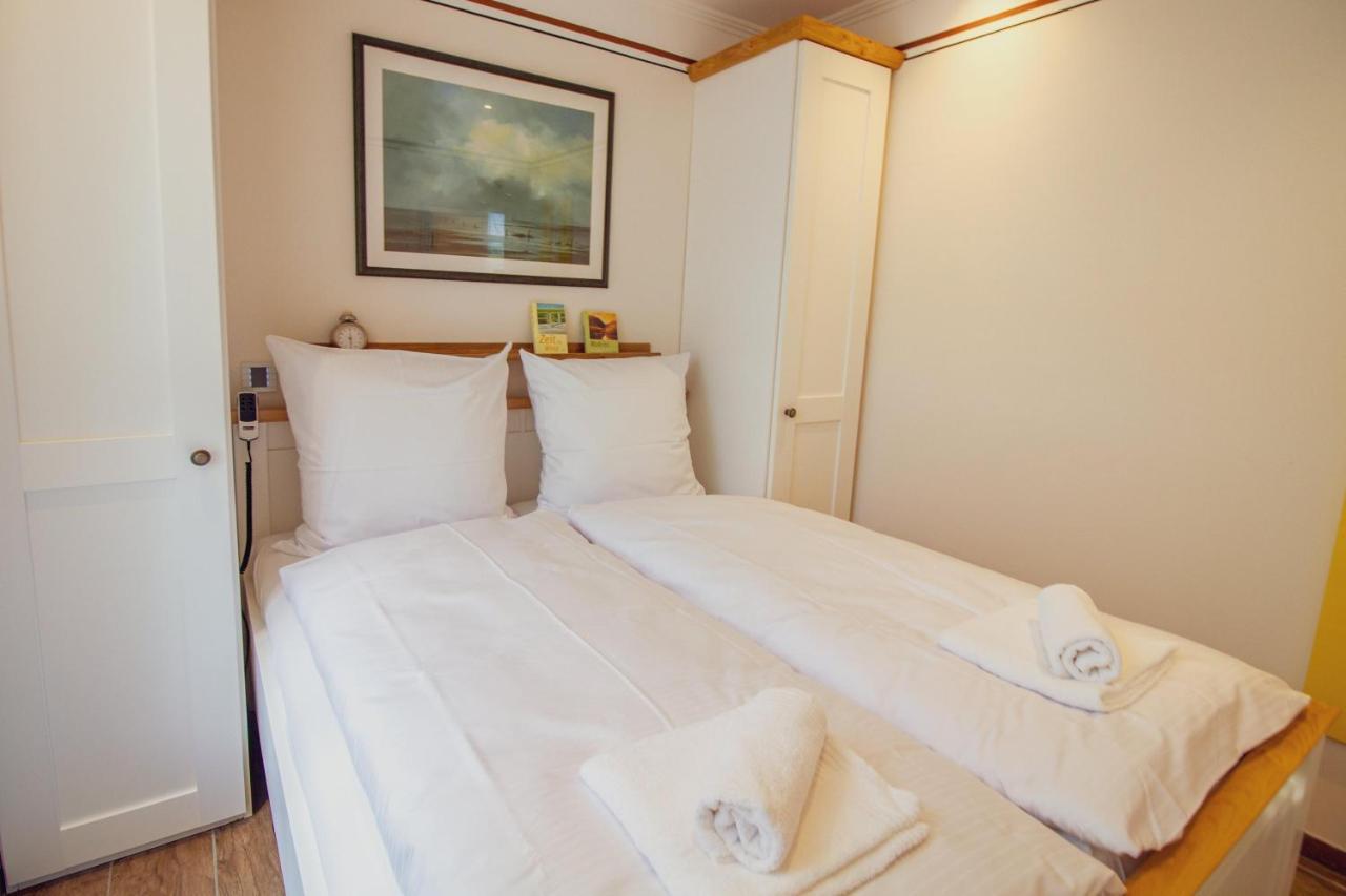 Up Besoeoek - Wildrose Mit Sauna Krummhörn Extérieur photo