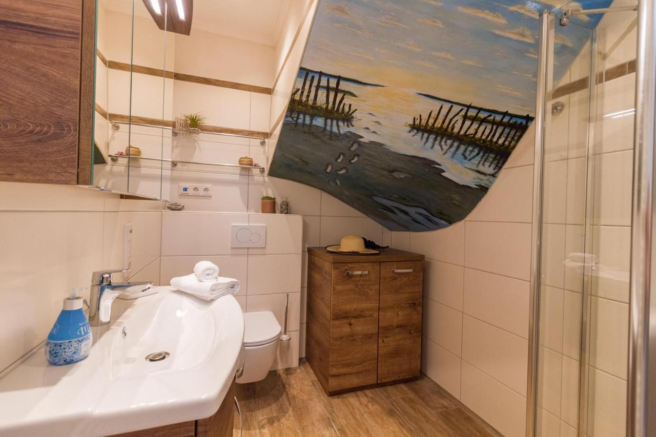 Up Besoeoek - Wildrose Mit Sauna Krummhörn Extérieur photo