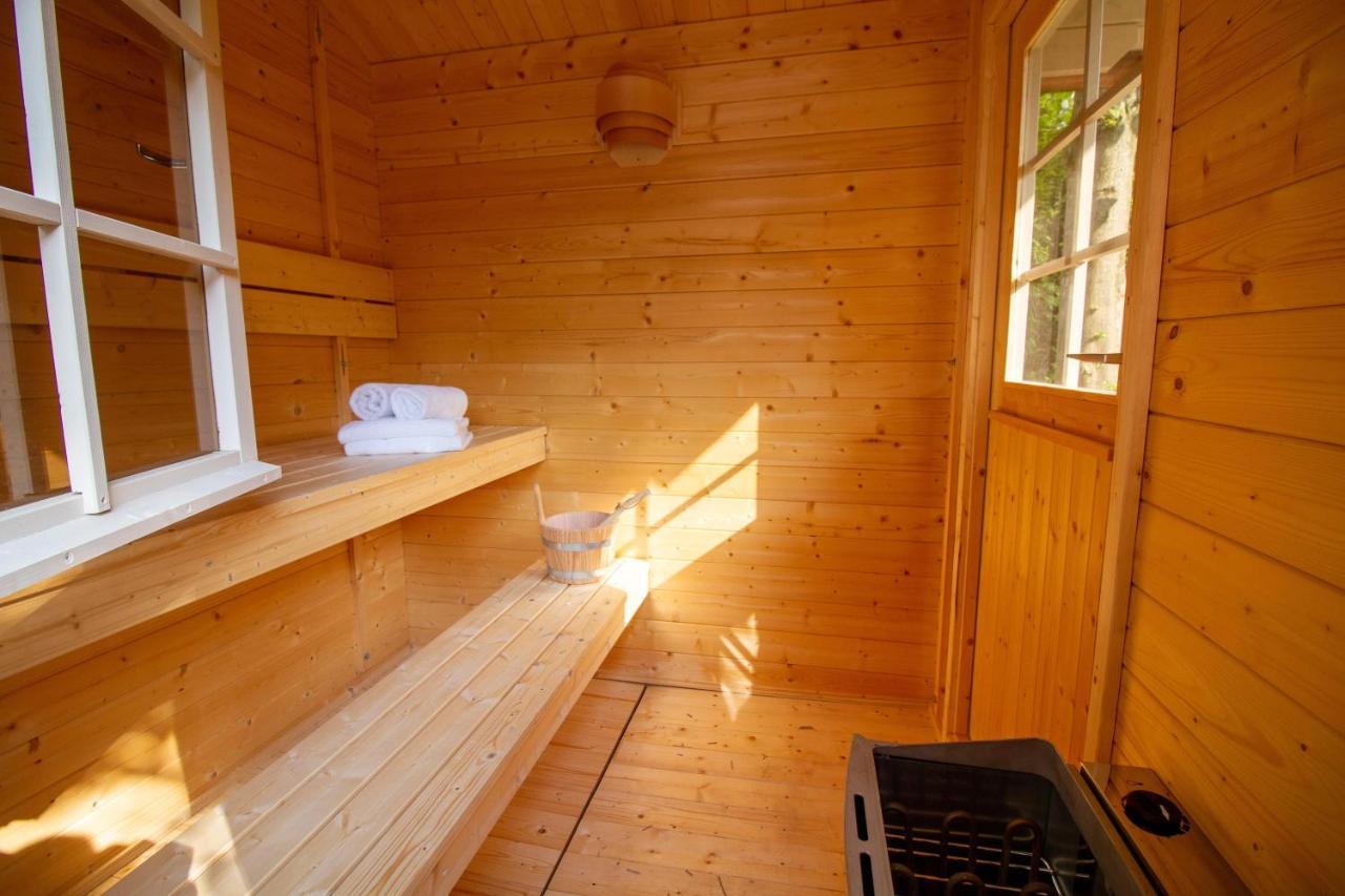 Up Besoeoek - Wildrose Mit Sauna Krummhörn Extérieur photo